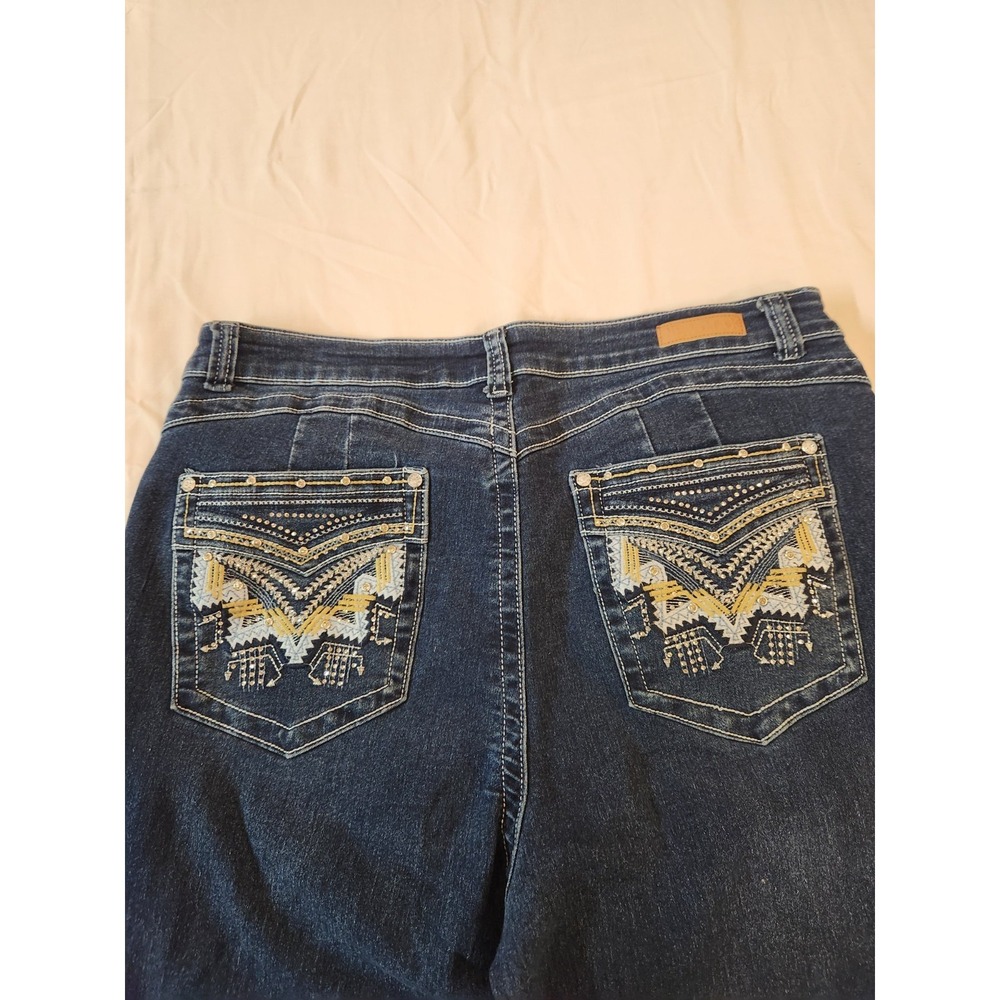New Max Women's Blue Embellished Pockets Low Rise Bootcut‎ Jeans Size 18 Short